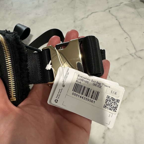 NWT Lululemon Fleece Everywhere Belt Bag - Picture 3 of 5